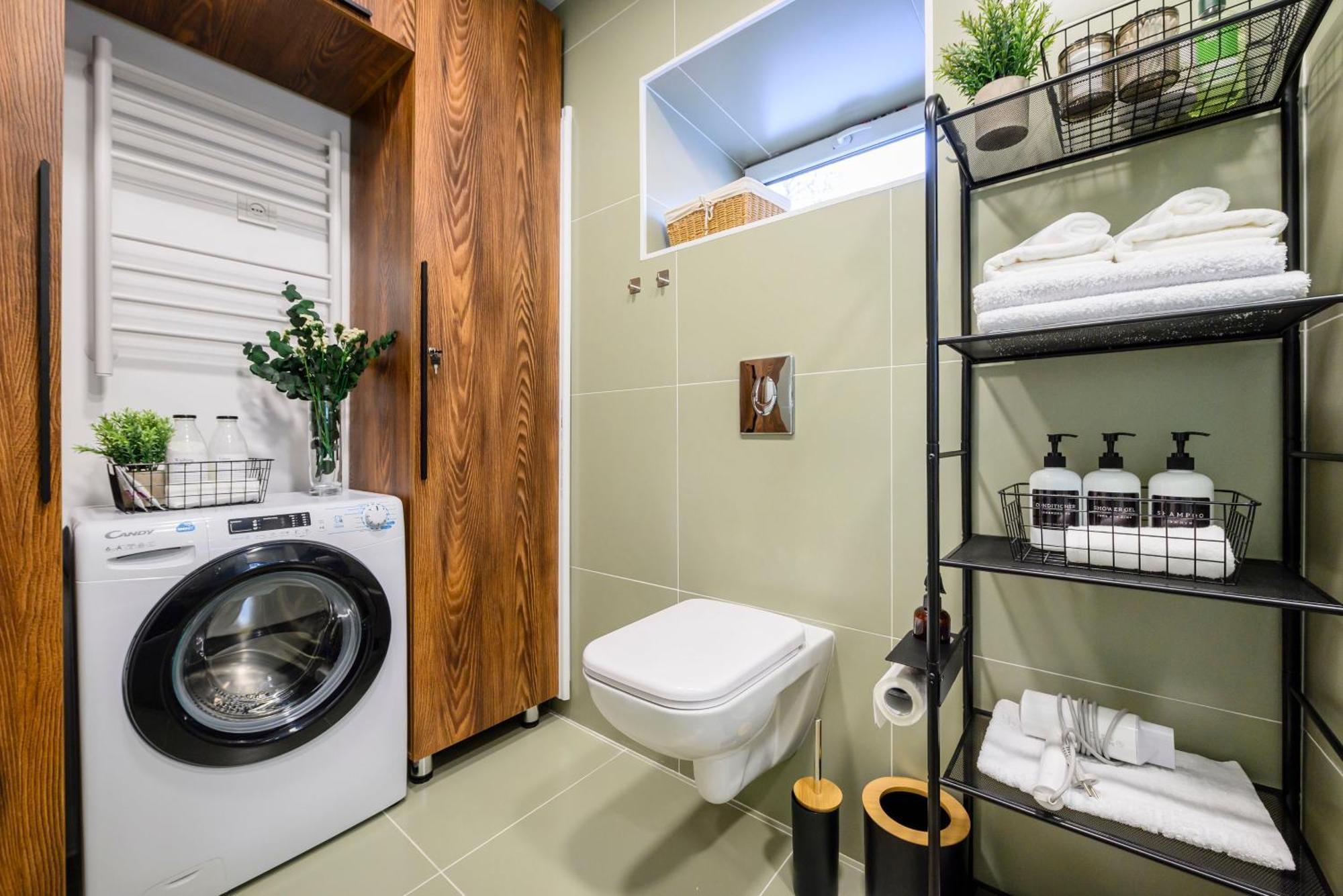 Mid-Century Charm Apartments В Центре Алматы Extérieur photo