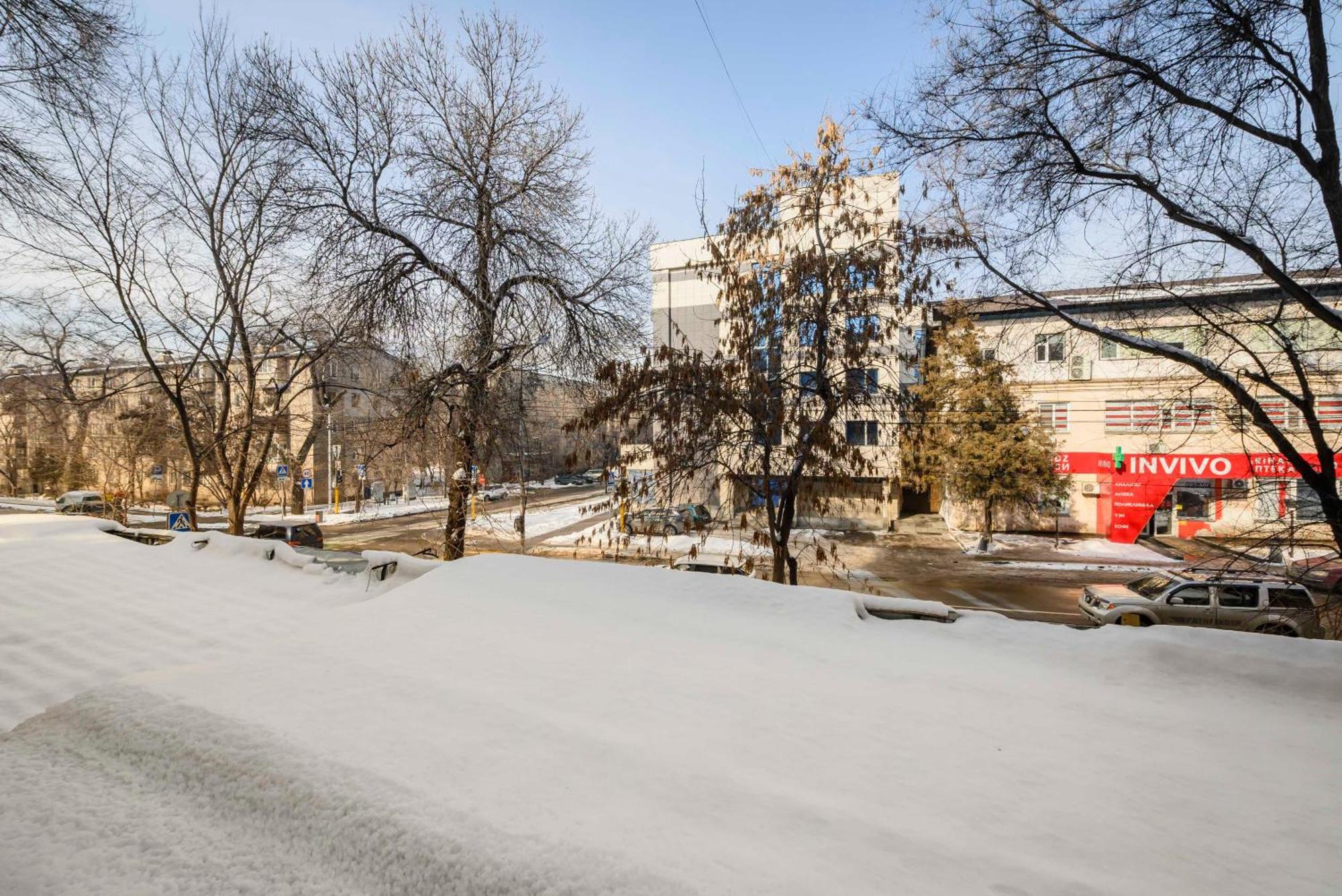 Mid-Century Charm Apartments В Центре Алматы Extérieur photo