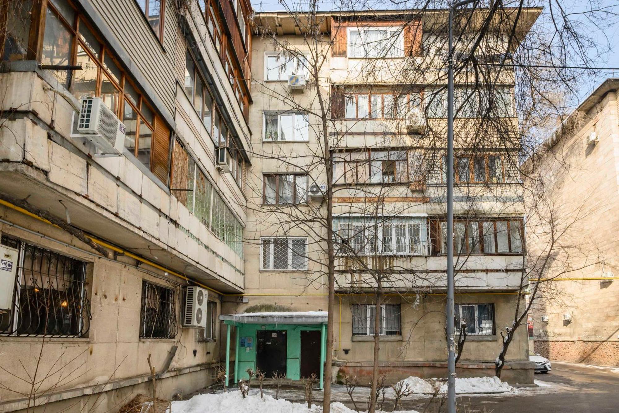 Mid-Century Charm Apartments В Центре Алматы Extérieur photo
