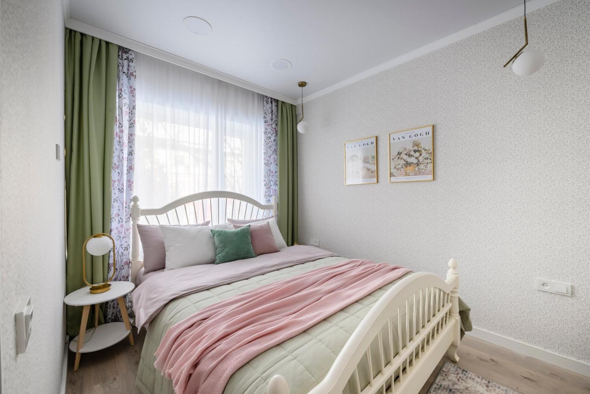 Mid-Century Charm Apartments В Центре Алматы Extérieur photo