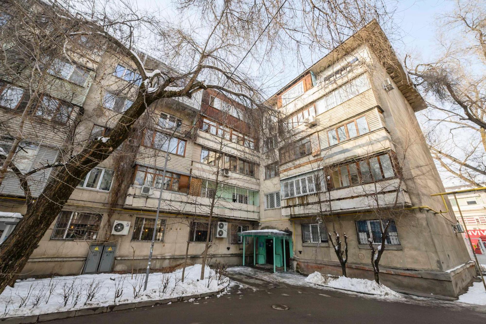 Mid-Century Charm Apartments В Центре Алматы Extérieur photo